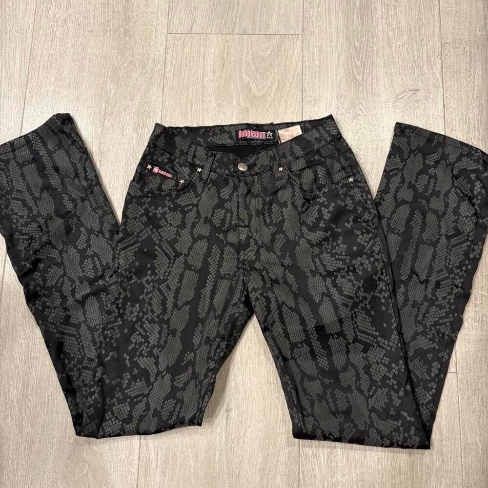 Bubblegum black snake print pants. Size 3/4